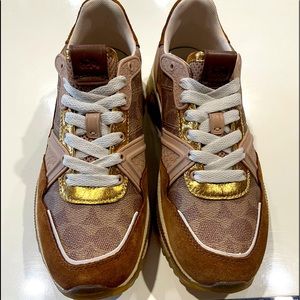 Authentic Coach Throwback Trek shoes Sz 8.5